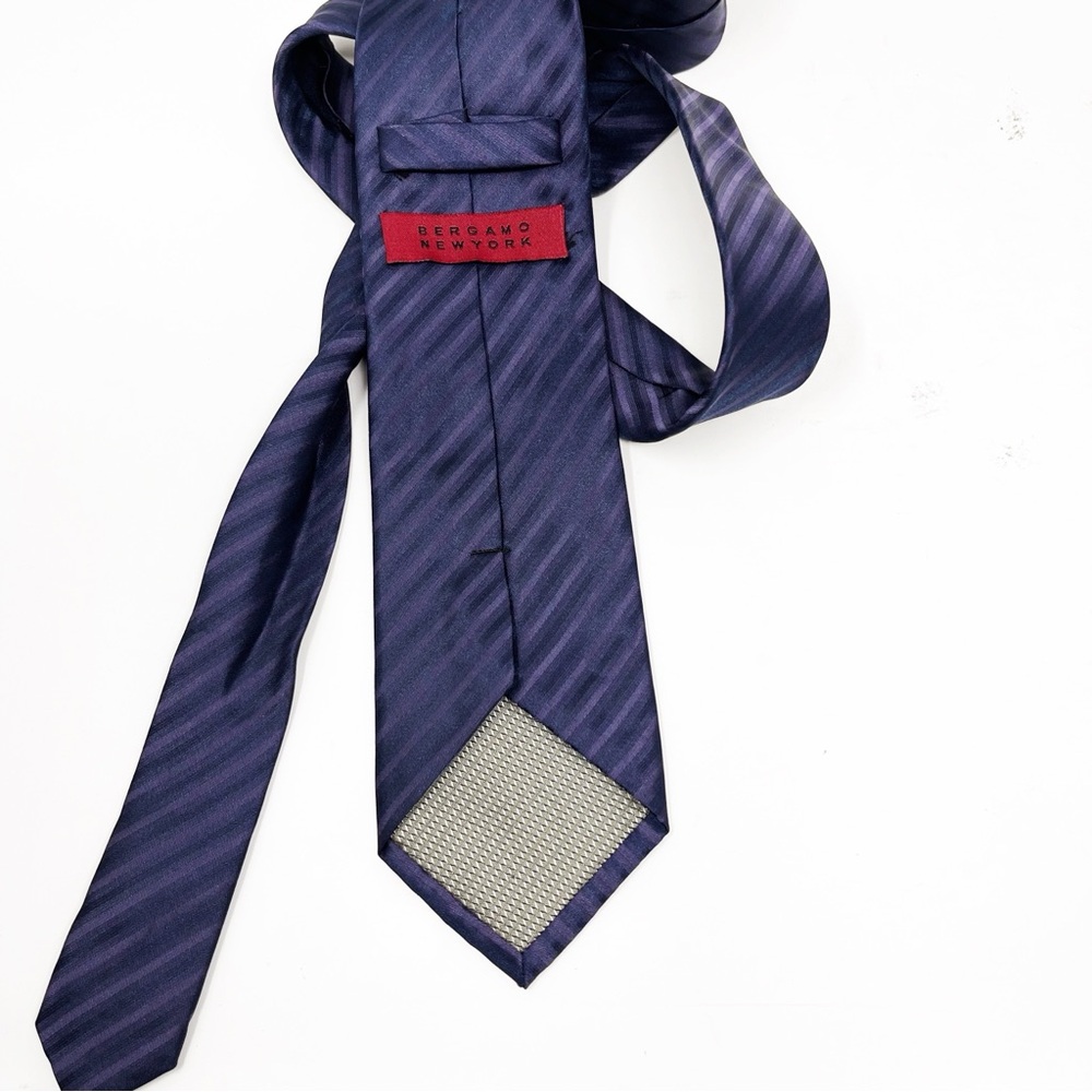 Bergamo New York Men's Formal Striped Necktie Navy Blue Neck Tie Textured Satin - Picture 4 of 9